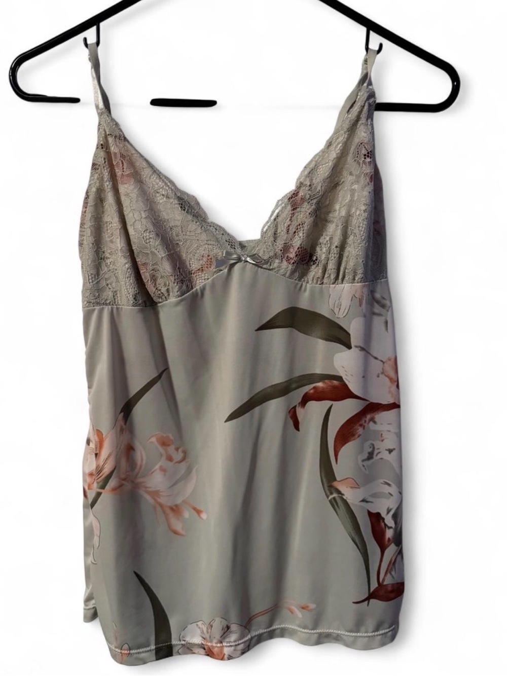Floral Lace-Trim Cami Tank Top in Light Gray